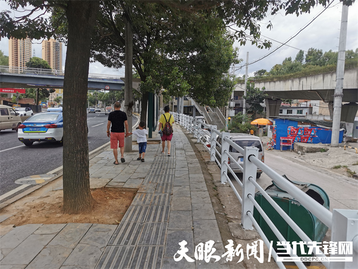 【天眼问政·追踪】贵阳市南明区这个公交站台的安全隐患已解除