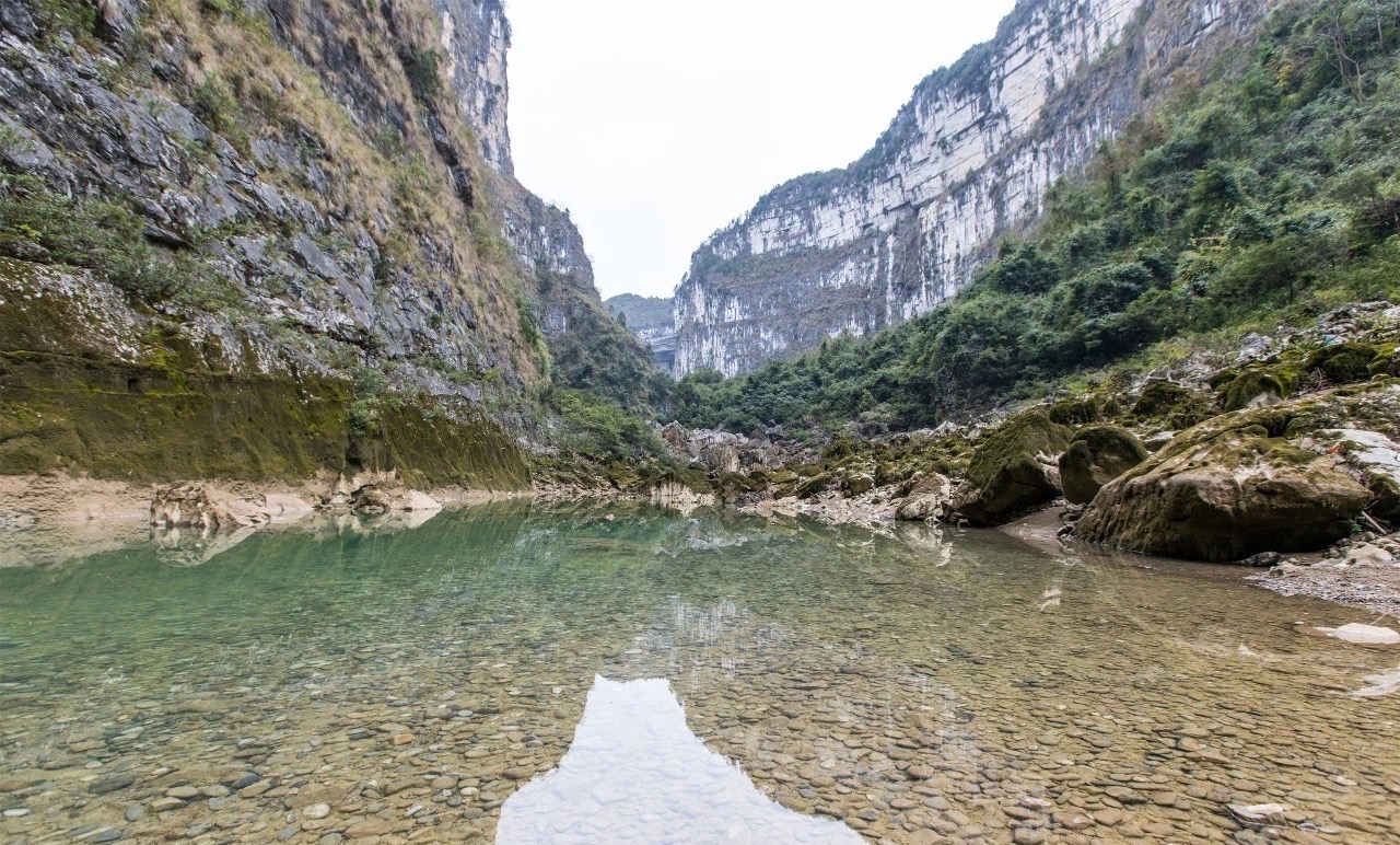 贵州省平塘县城南部的六硐自然风景区|六硐|小三峡|山形_新浪新闻
