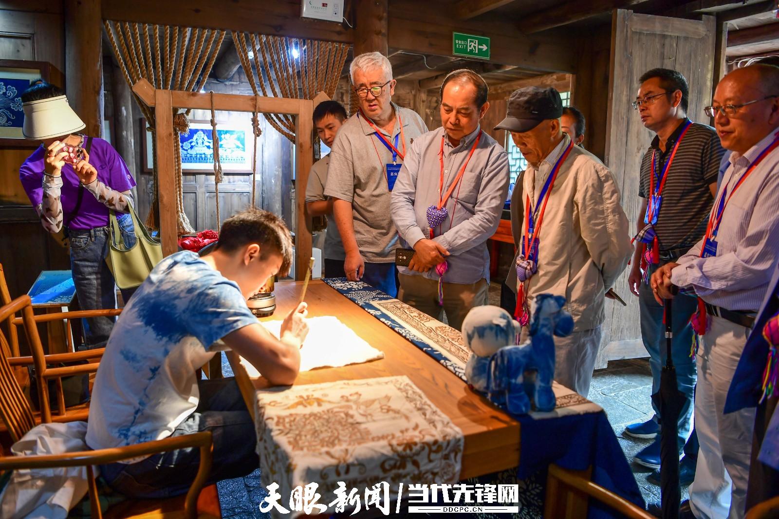 著名少数民族民歌发源地，贵州这座百年村寨，成为旅游景点|贵州|好花红|布依族_新浪新闻